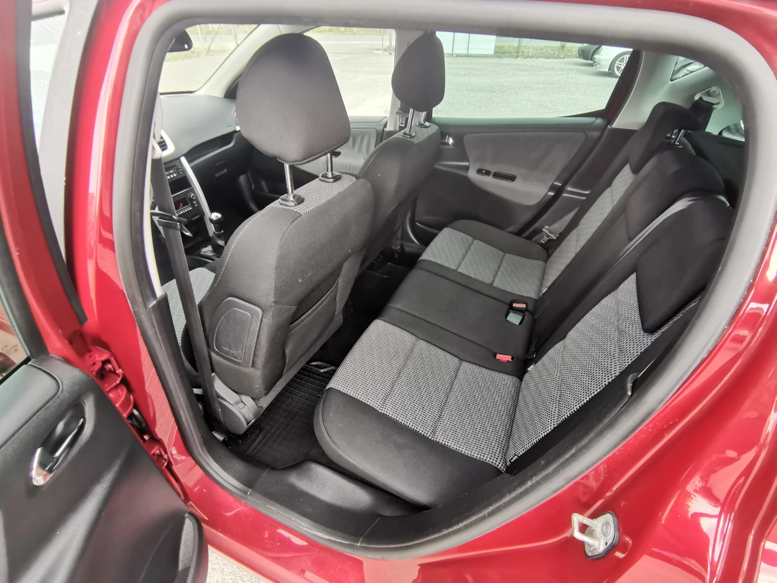 Peugeot 207 SW 1.6HDI EURO5 | Mobile.bg   11