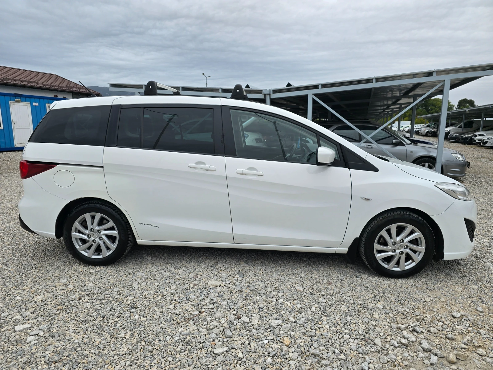 Mazda 5 1.6D 7МЕСТА ! ! РЕАЛНИ КИЛОМЕТРИ - изображение 6