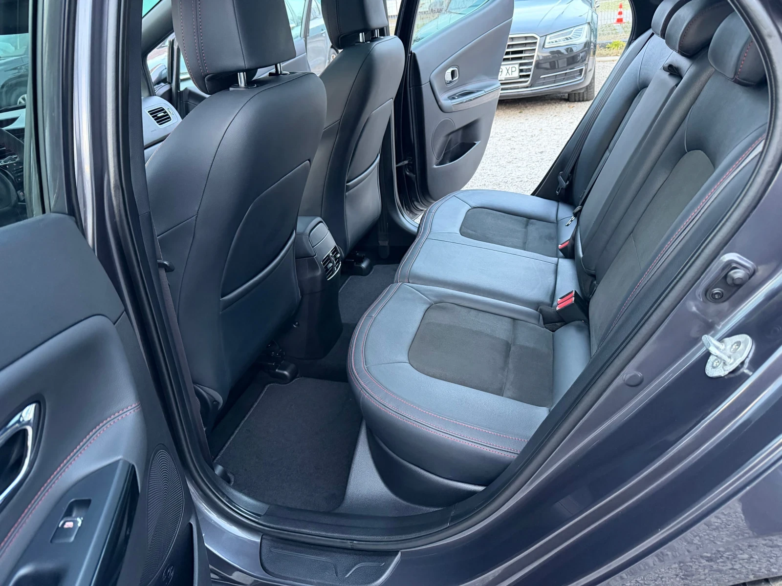 Kia Ceed GT 1.6T Sport - изображение 10