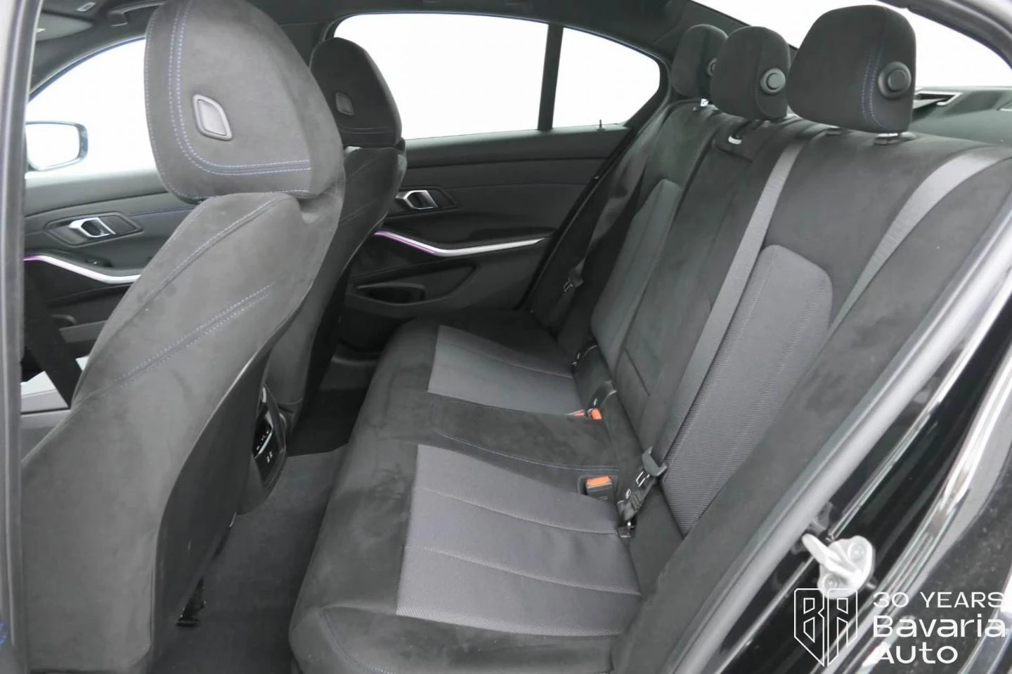 BMW 320 d M Sport Paket Sportautomatic - изображение 8