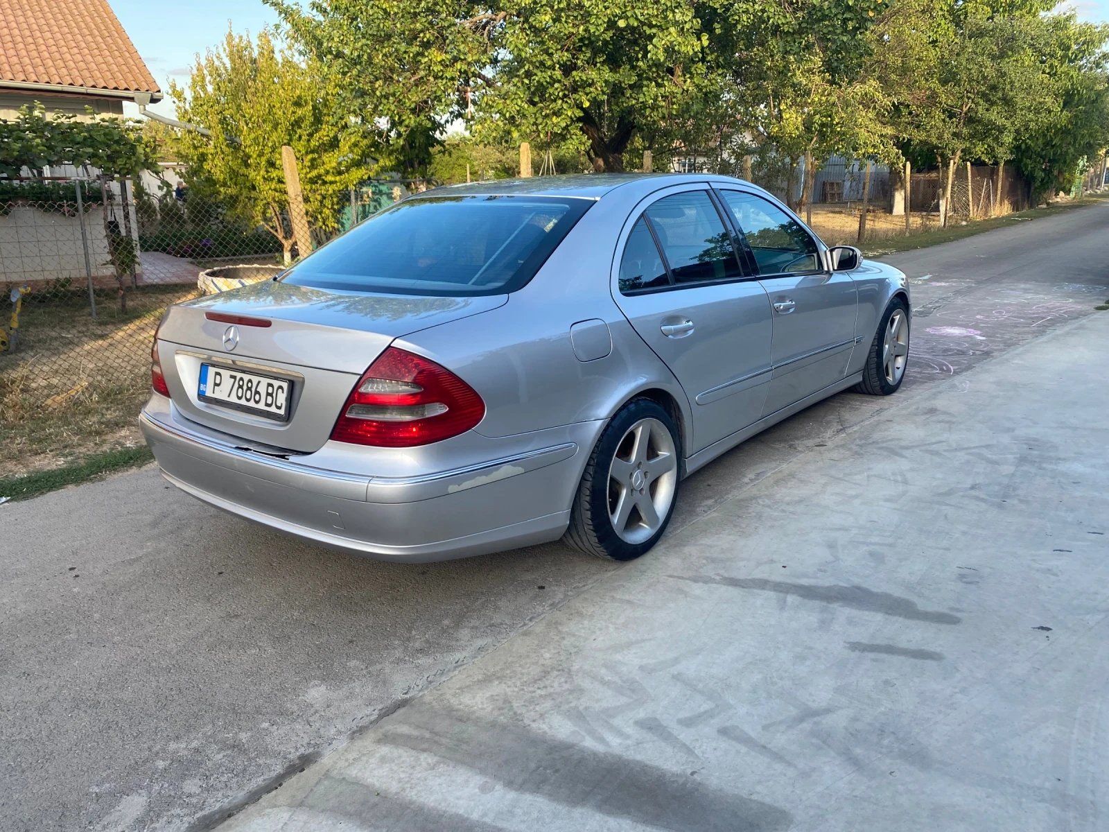 Mercedes-Benz E 220 | Mobile.bg   6