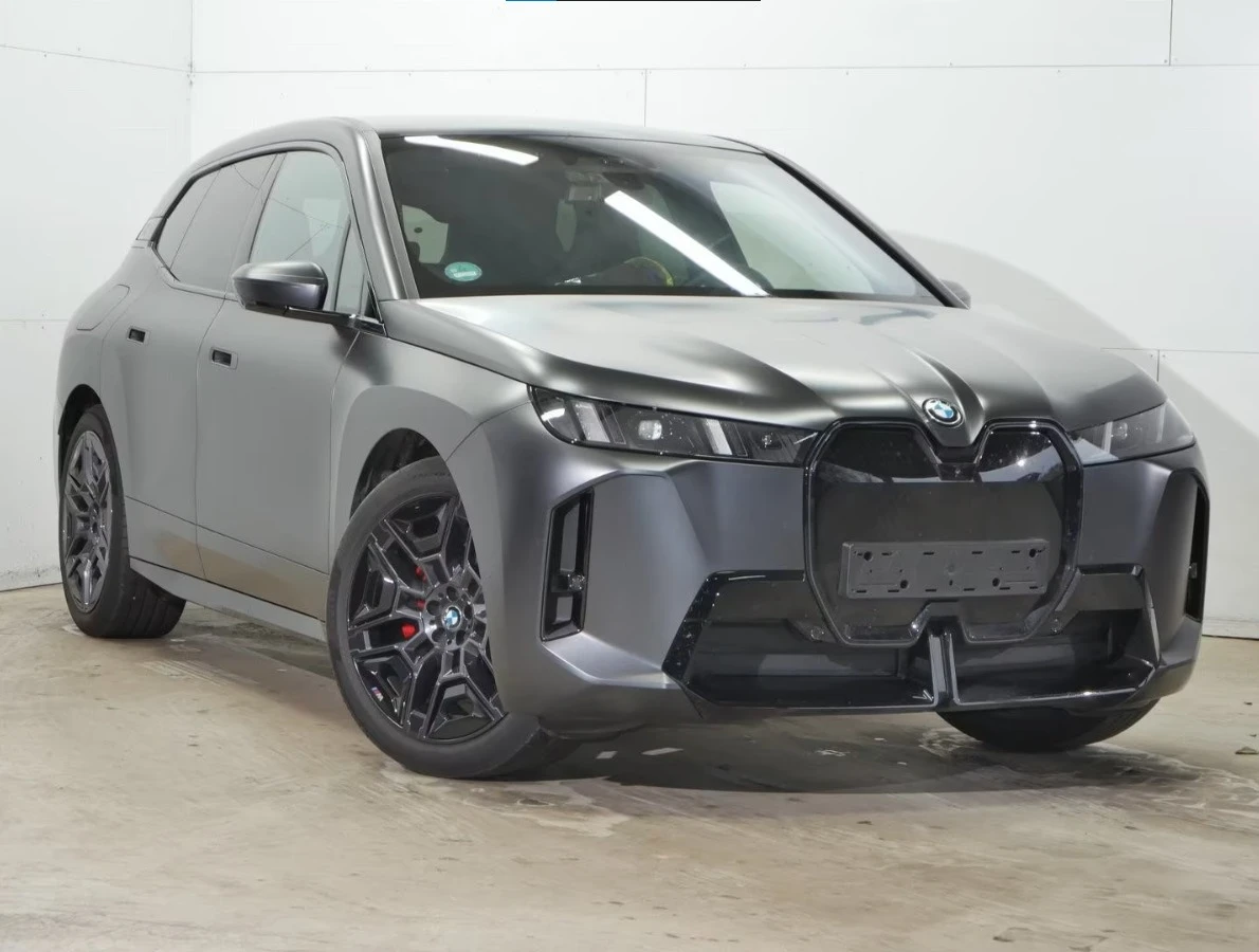 BMW iX xDrive60* LCI* M Sport* B&W - изображение 2