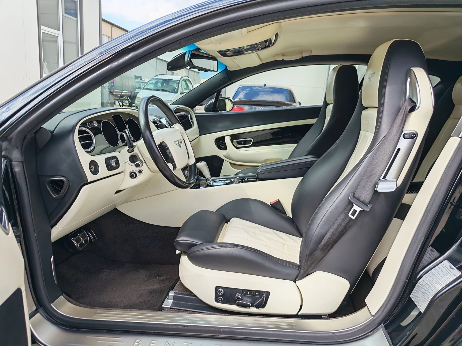 Bentley Continental gt FULL, снимка 10 - Автомобили и джипове - 54033640