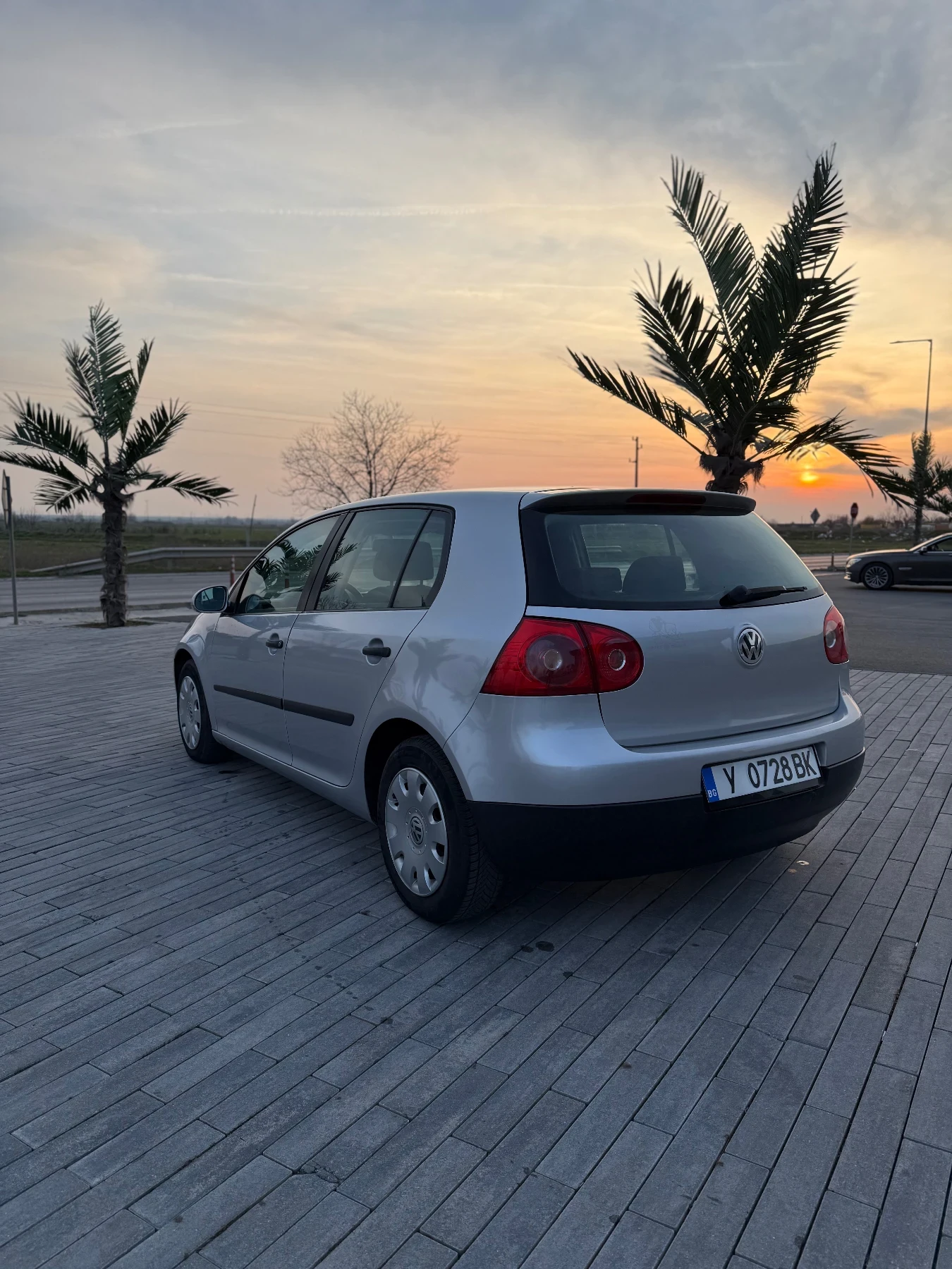 VW Golf 5 1.4 - изображение 3