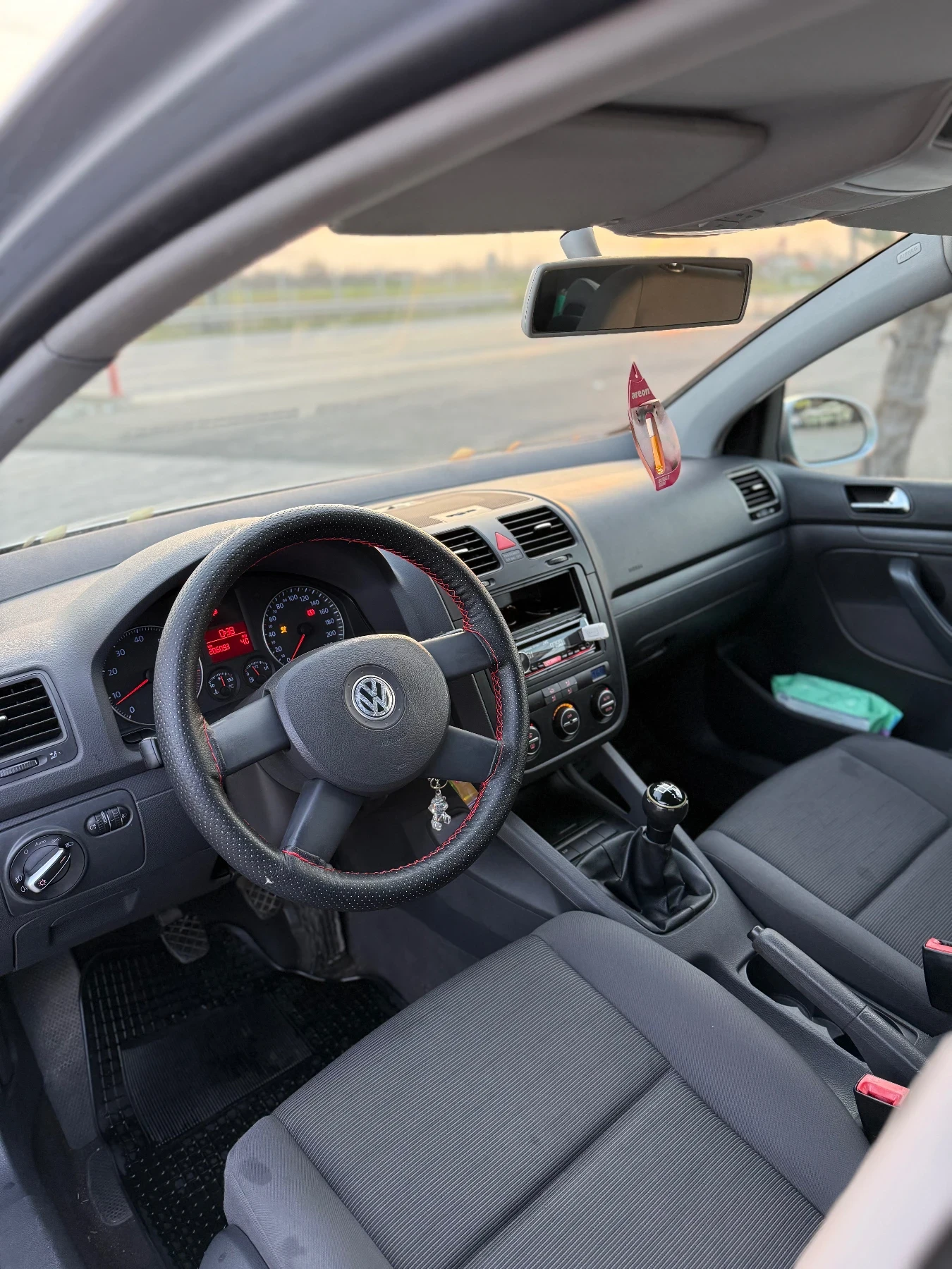 VW Golf 5 1.4 - изображение 6