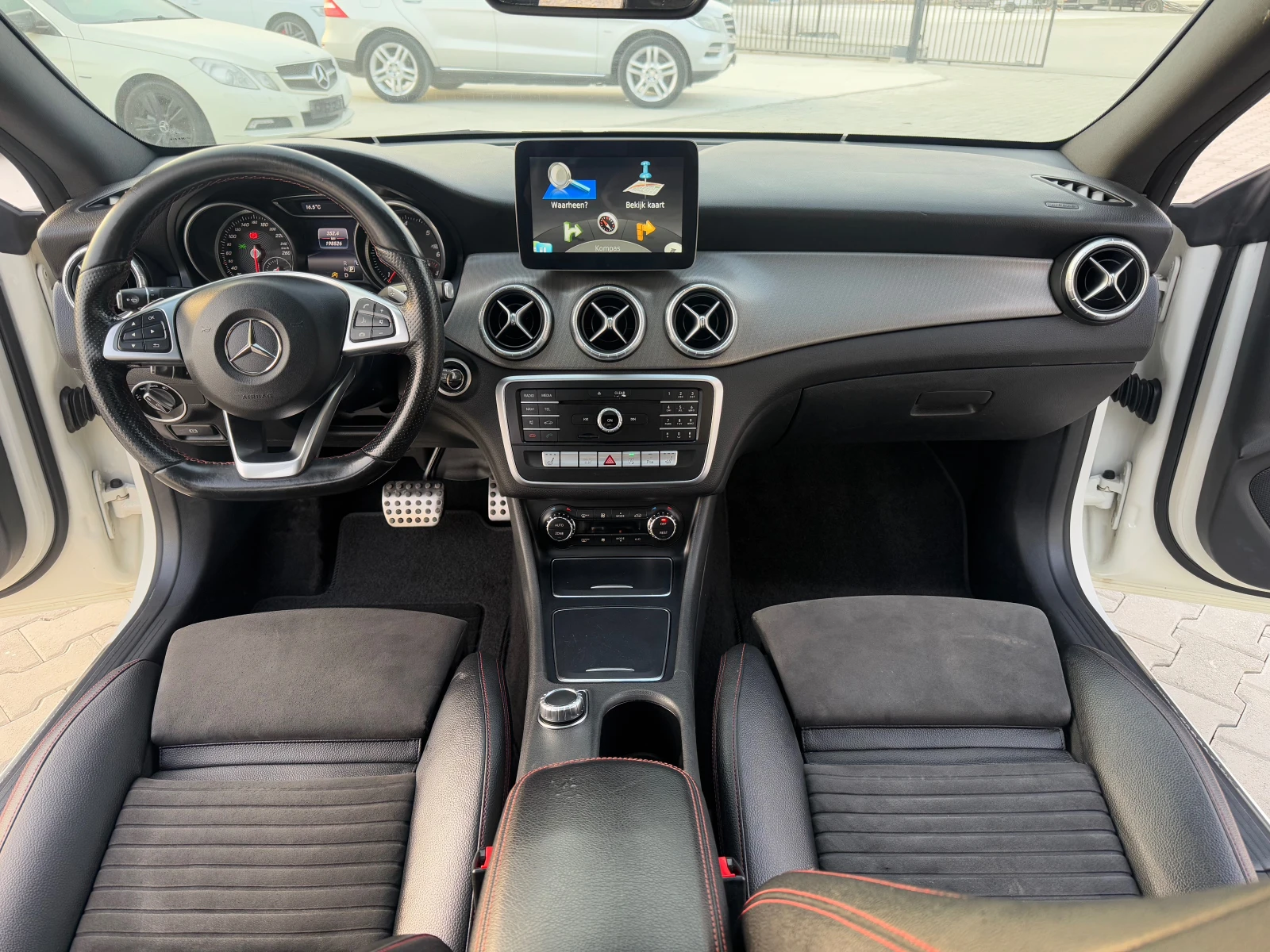 Mercedes-Benz CLA 200 2.2cdi face lift AMG 136 ks Full �������� ������ ! | Mobile.bg � ����������� 15