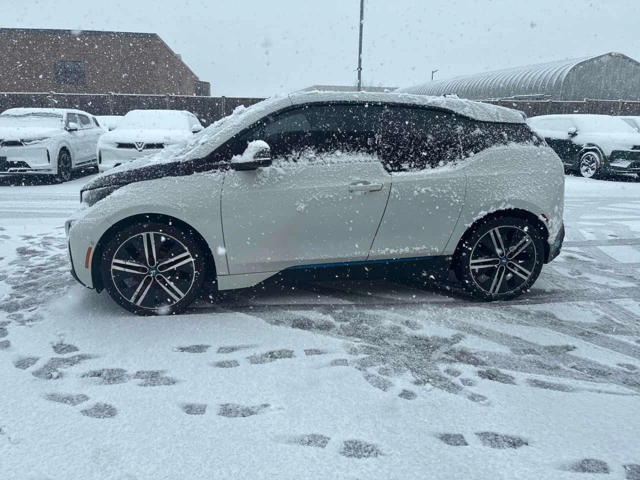 BMW i3 RWD RANGE EXTENDER* ПОДГРЕВИ* КАМЕРА* , снимка 2 - Автомобили и джипове - 53930162