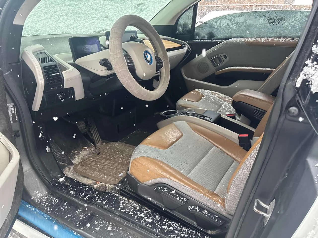 BMW i3 RWD RANGE EXTENDER* ПОДГРЕВИ* КАМЕРА* , снимка 5 - Автомобили и джипове - 53930162