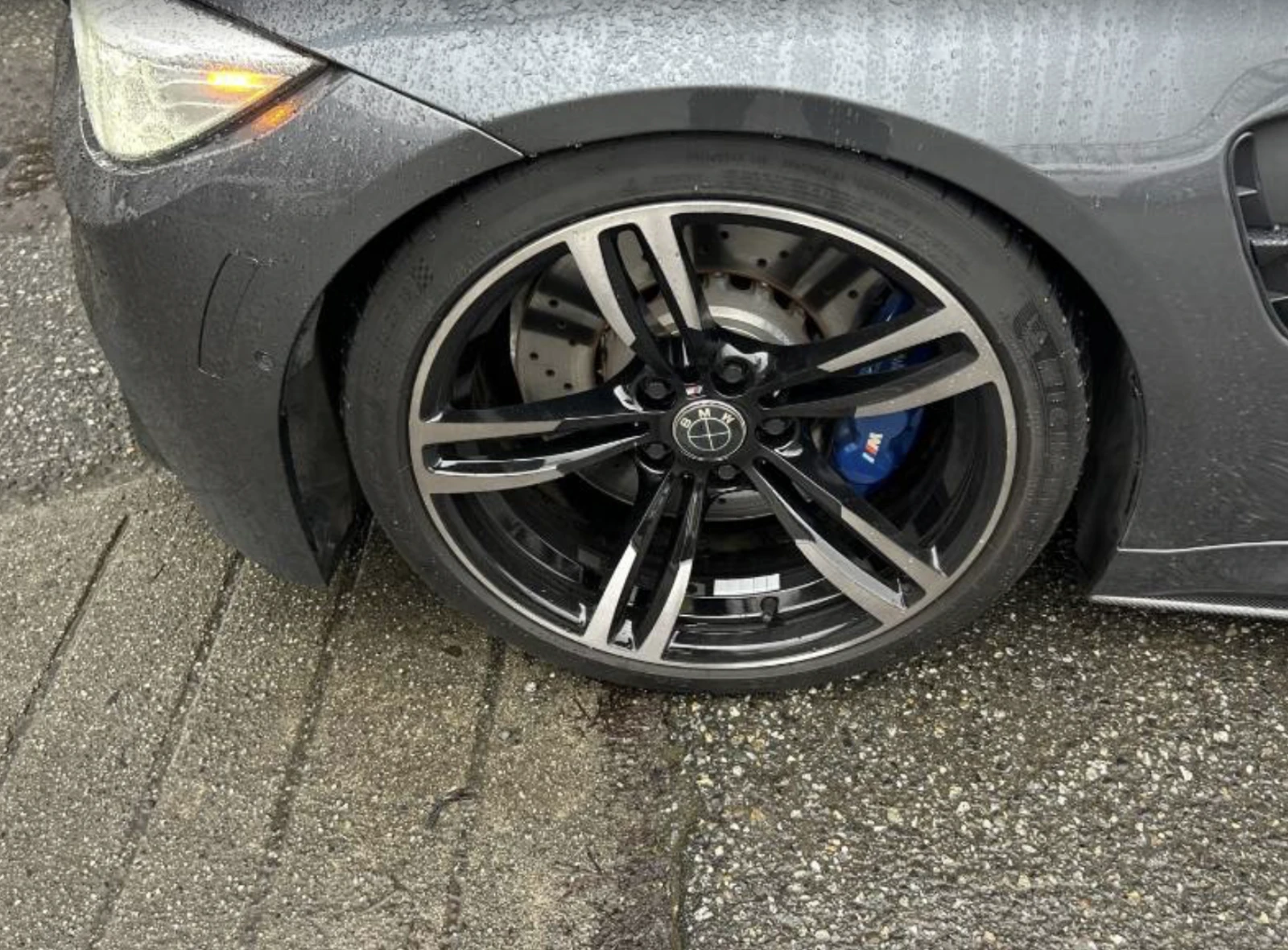 BMW M3 CARBONi| HARMON | ПОДГРЕВ| 360| CARPLAY| BLD SPT| , снимка 10 - Автомобили и джипове - 53990902