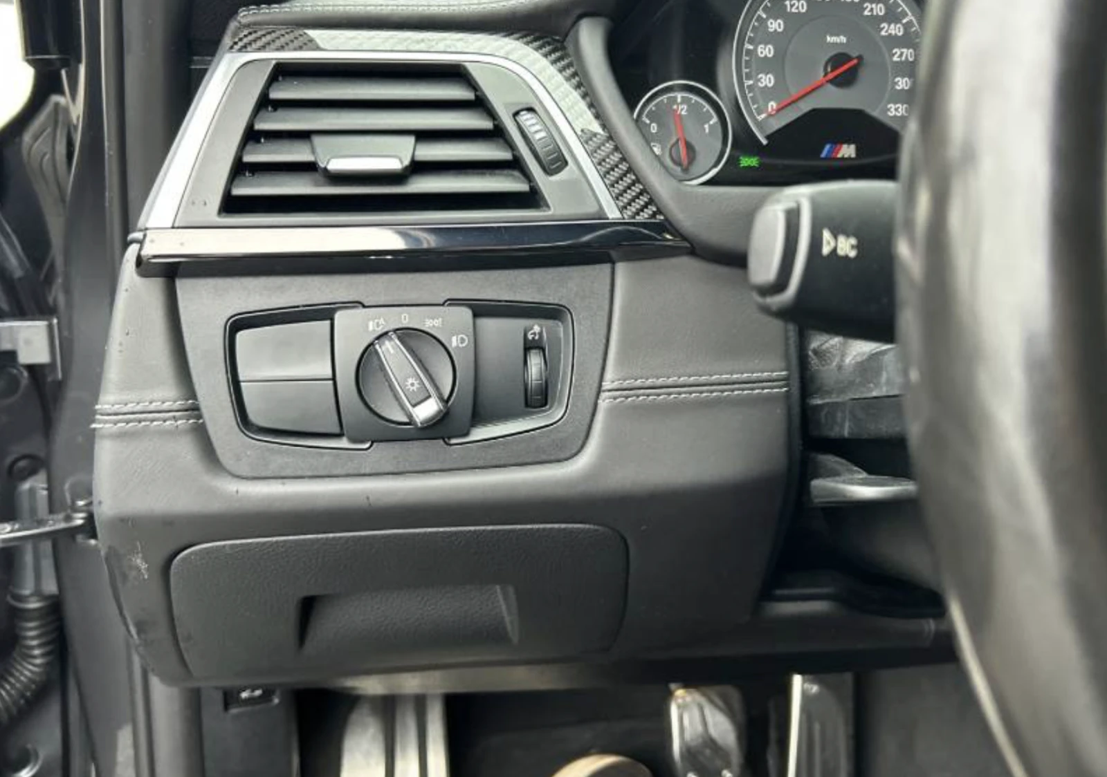 BMW M3 CARBONi| HARMON | ПОДГРЕВ| 360| CARPLAY| BLD SPT| , снимка 13 - Автомобили и джипове - 53990902