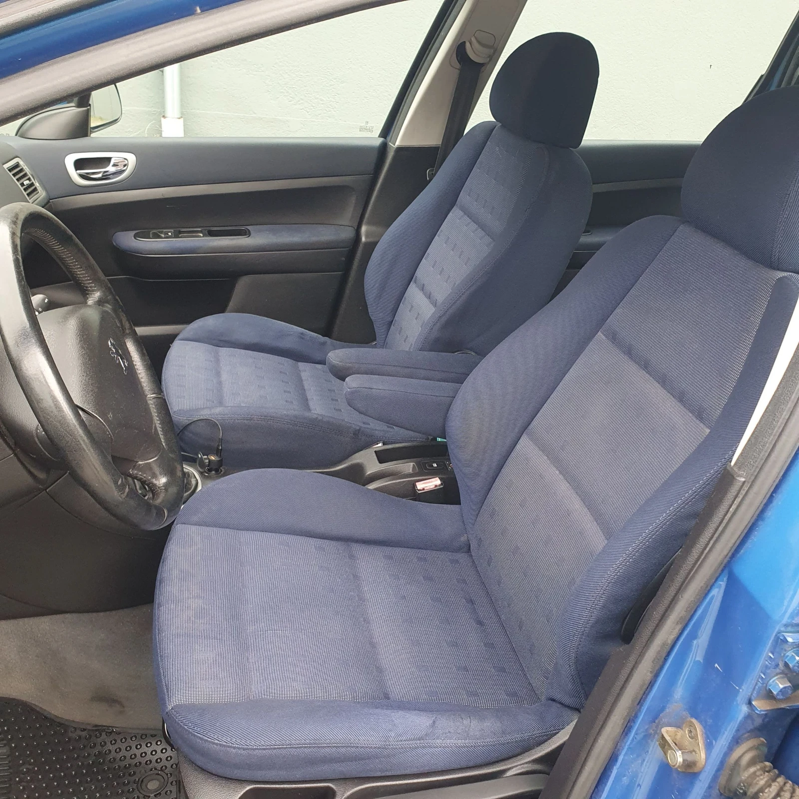 Peugeot 307 2.0 HDI, снимка 10 - Автомобили и джипове - 54153427
