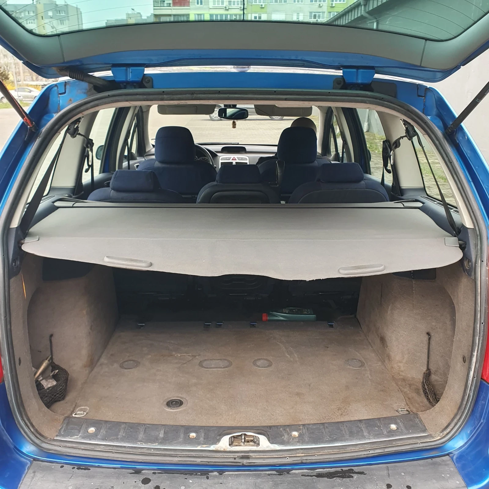 Peugeot 307 2.0 HDI, снимка 17 - Автомобили и джипове - 54153427