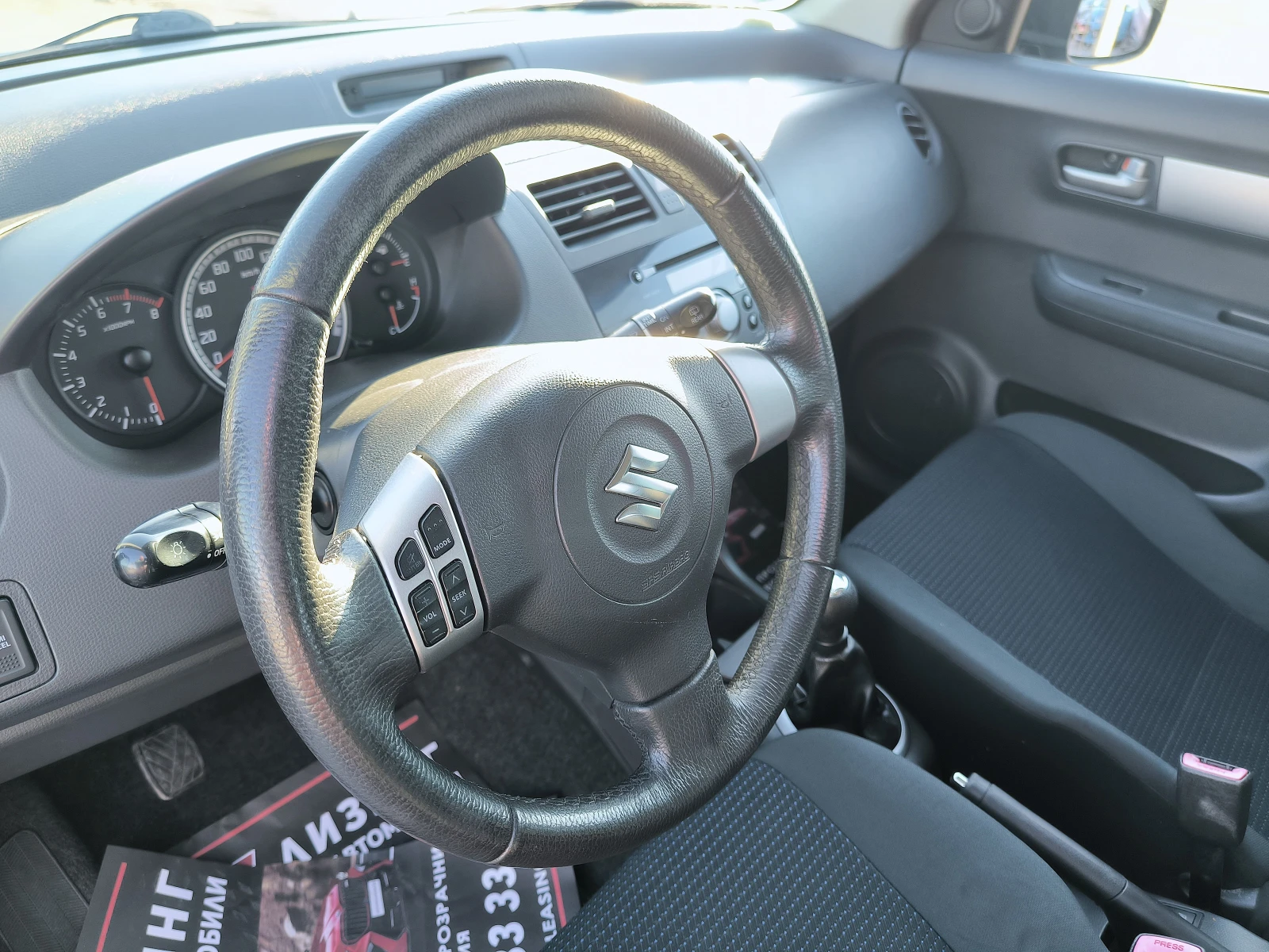 Suzuki Swift 1.5i GT-line KEYLESS, снимка 12 - Автомобили и джипове - 54260175