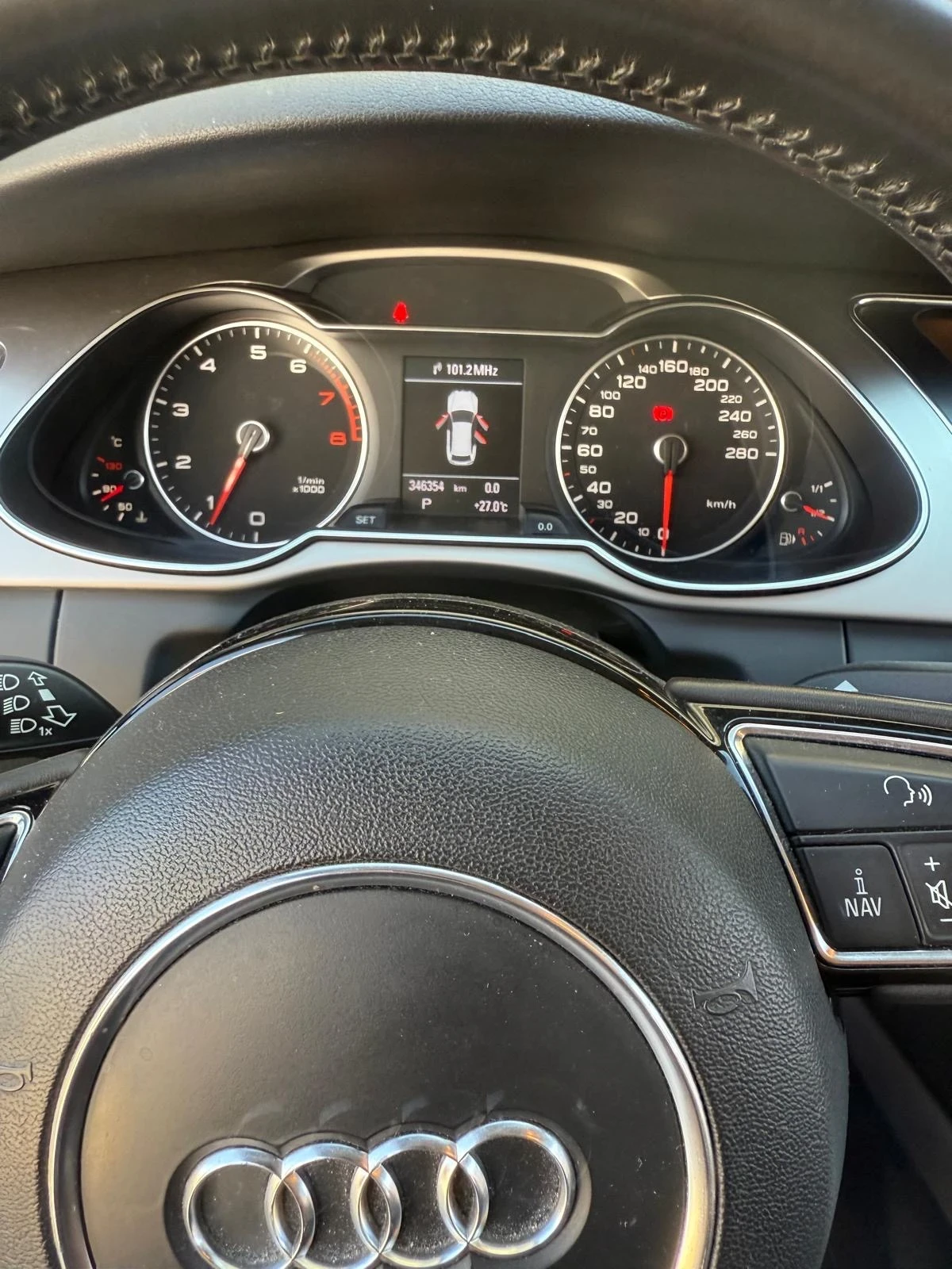 Audi A4 AVANT 1.8 TFSI, снимка 14 - Автомобили и джипове - 54415340