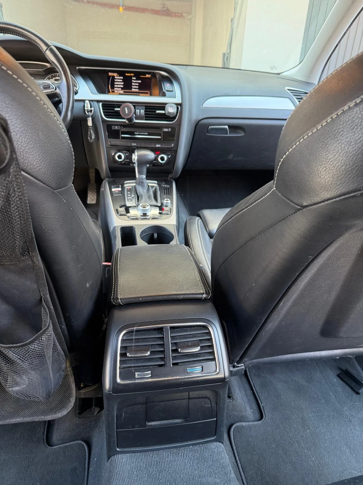 Audi A4 AVANT 1.8 TFSI, снимка 11 - Автомобили и джипове - 54415340