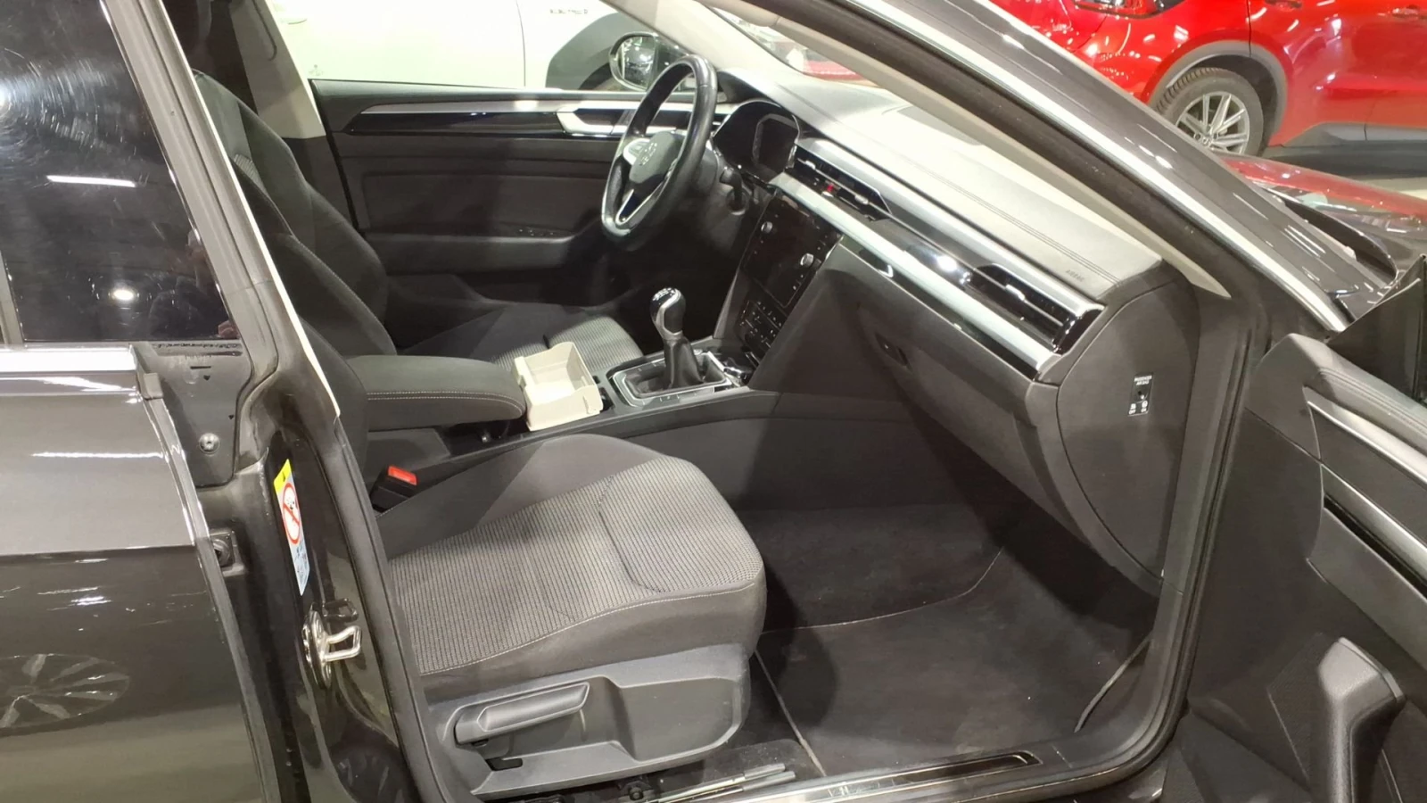 VW Arteon 2.0 TDI, снимка 6 - Автомобили и джипове - 54477822