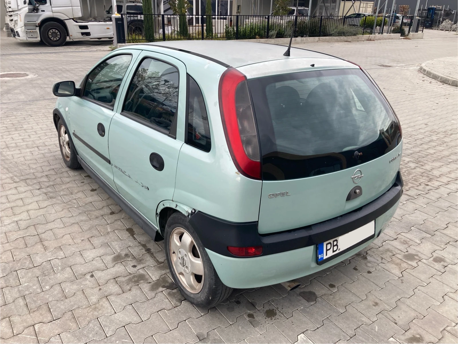 Opel Corsa 1.4, снимка 5 - Автомобили и джипове - 54596084