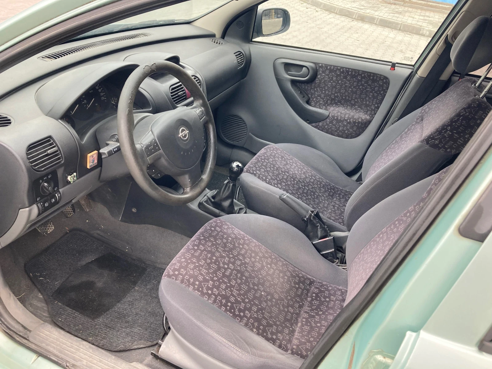 Opel Corsa 1.4, снимка 13 - Автомобили и джипове - 54596084