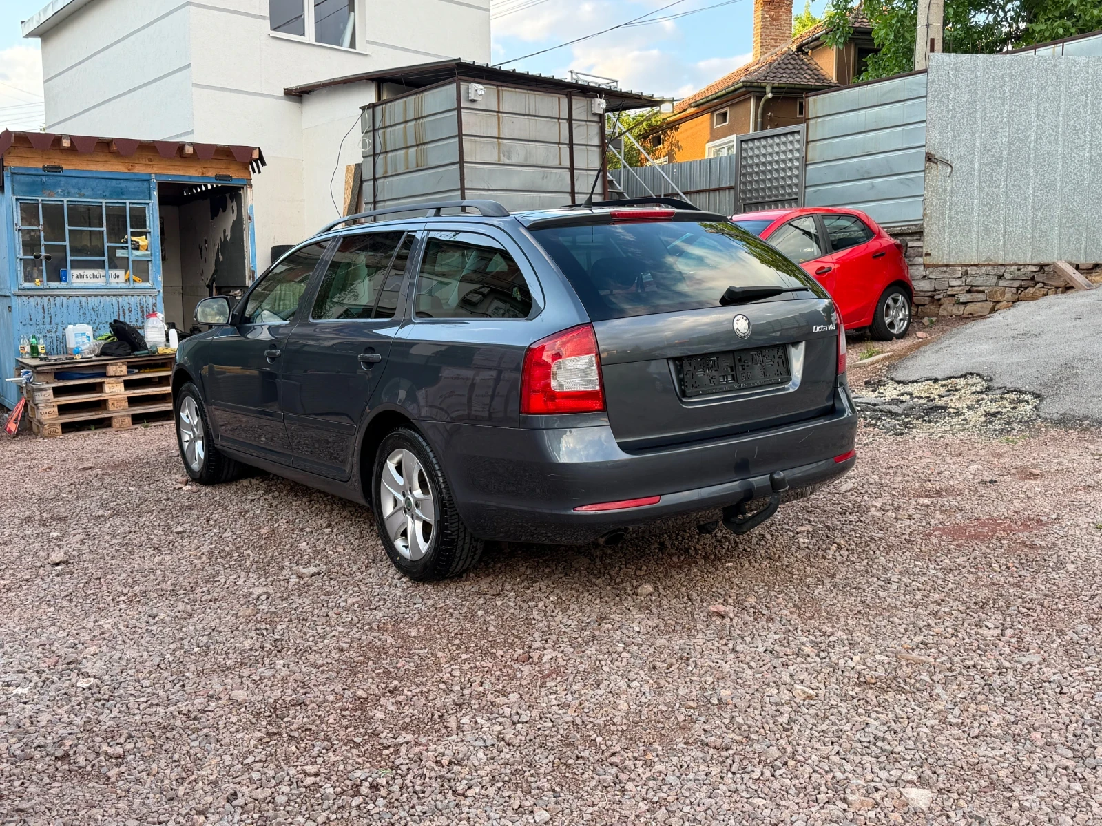 Skoda Octavia 1.6 TDI DSG | Навигация | Подгреви | Климатроник |, снимка 5 - Автомобили и джипове - 54826659