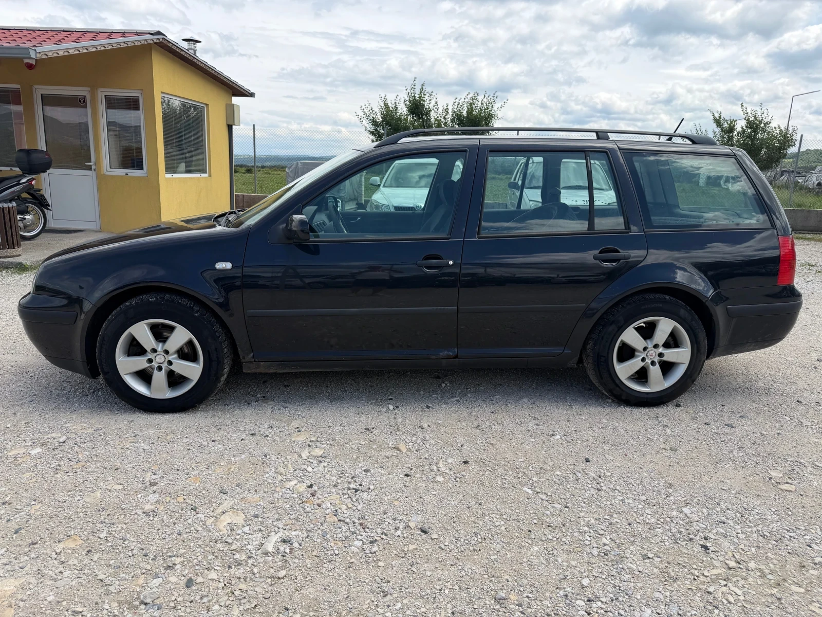 VW Golf 1.9/101кс 4х4 Климатроник, снимка 4 - Автомобили и джипове - 54883387