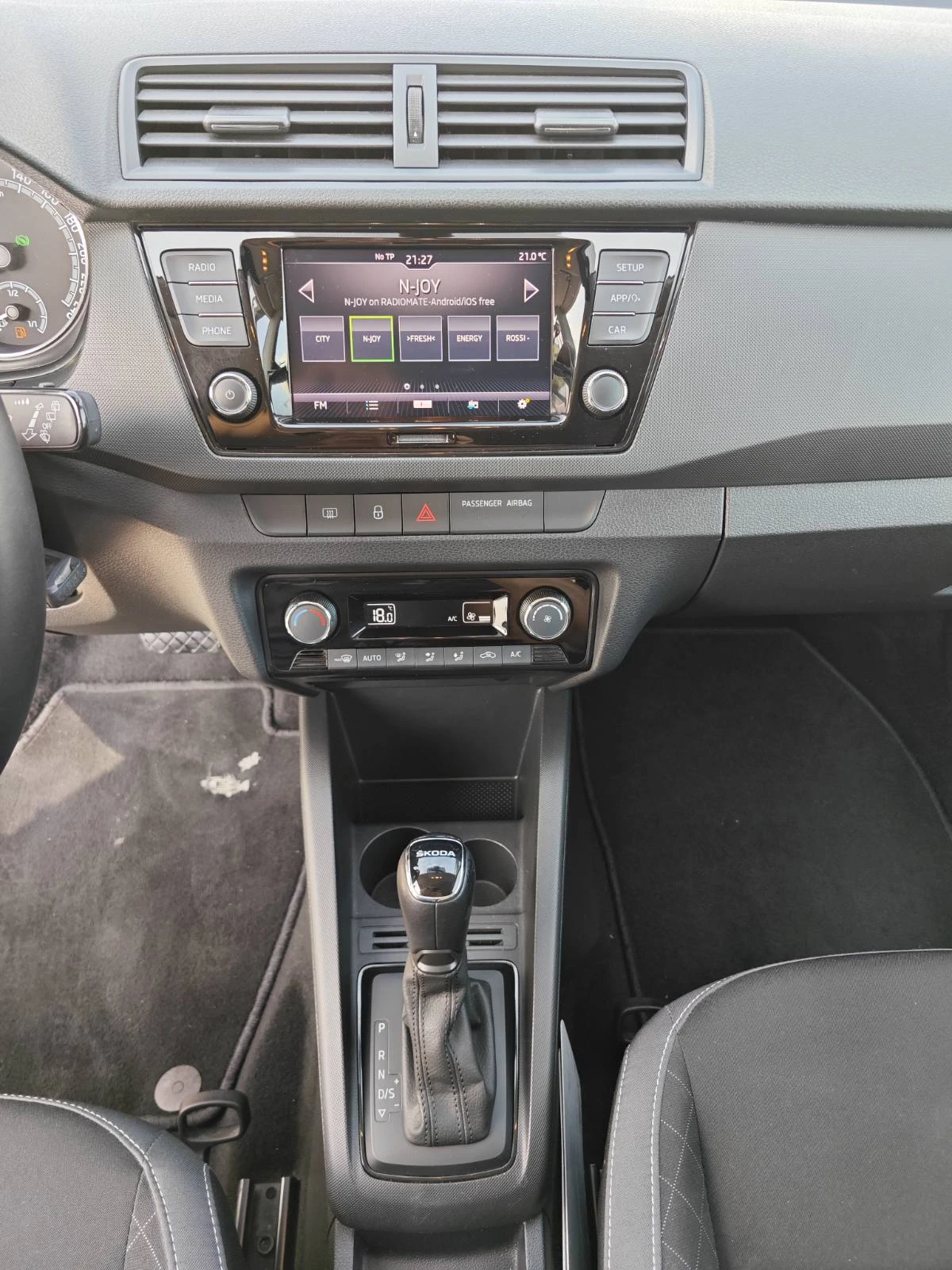 Skoda Fabia 1.0TSi/95k.c./Business/Automatic, снимка 13 - Автомобили и джипове - 55298159