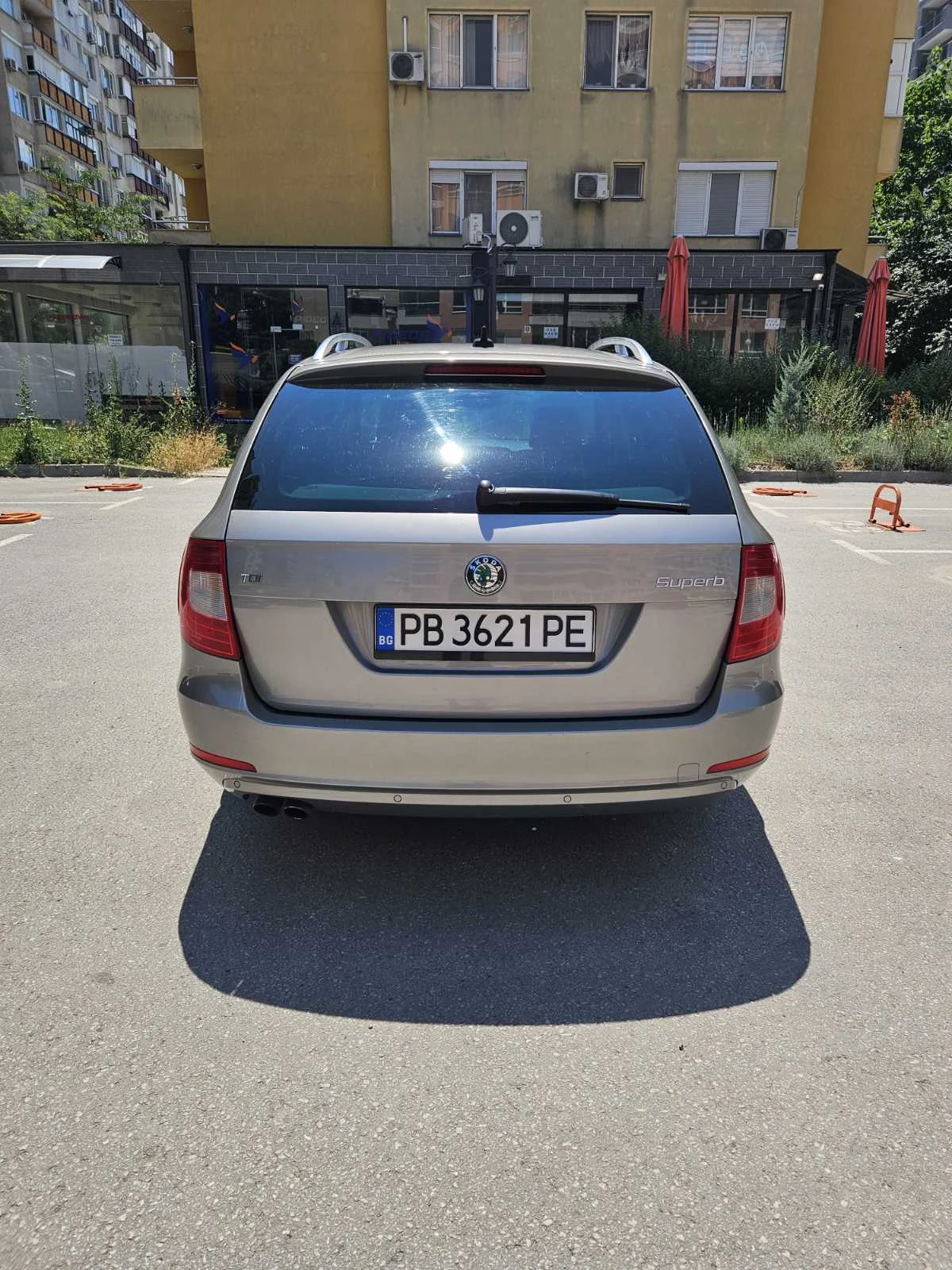 Skoda Superb, снимка 6 - Автомобили и джипове - 55310647