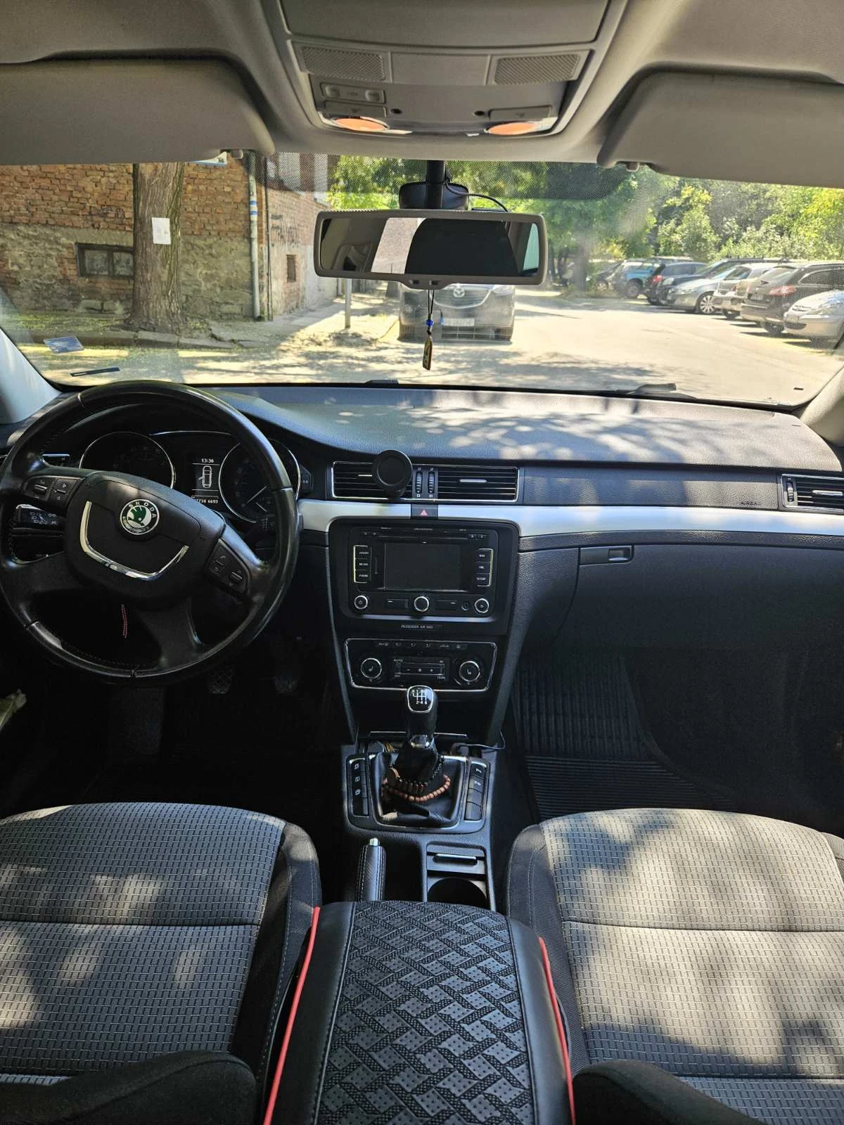 Skoda Superb, снимка 9 - Автомобили и джипове - 55310647