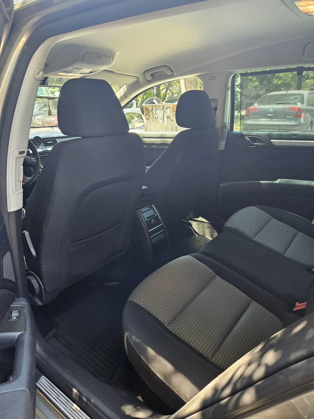Skoda Superb, снимка 11 - Автомобили и джипове - 55310647