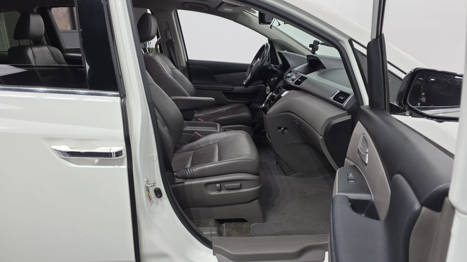 Honda Odyssey 3.5* ЕЛ. БАГАЖНИК* ЛЮК* КРАЙНА ЦЕНА, снимка 12 - Автомобили и джипове - 55594279