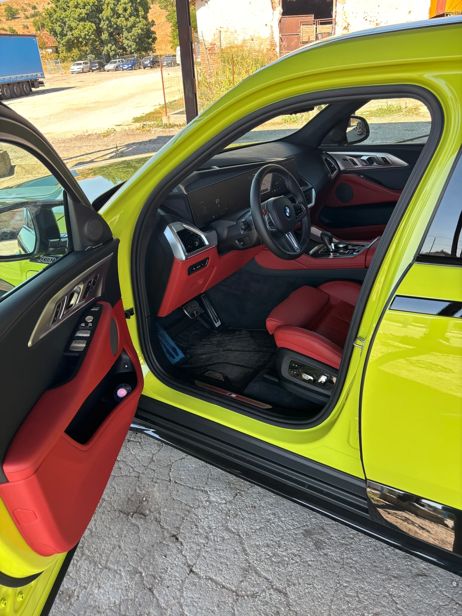 BMW XM 50e НОВ!!! Maxton design, снимка 6 - Автомобили и джипове - 56116222