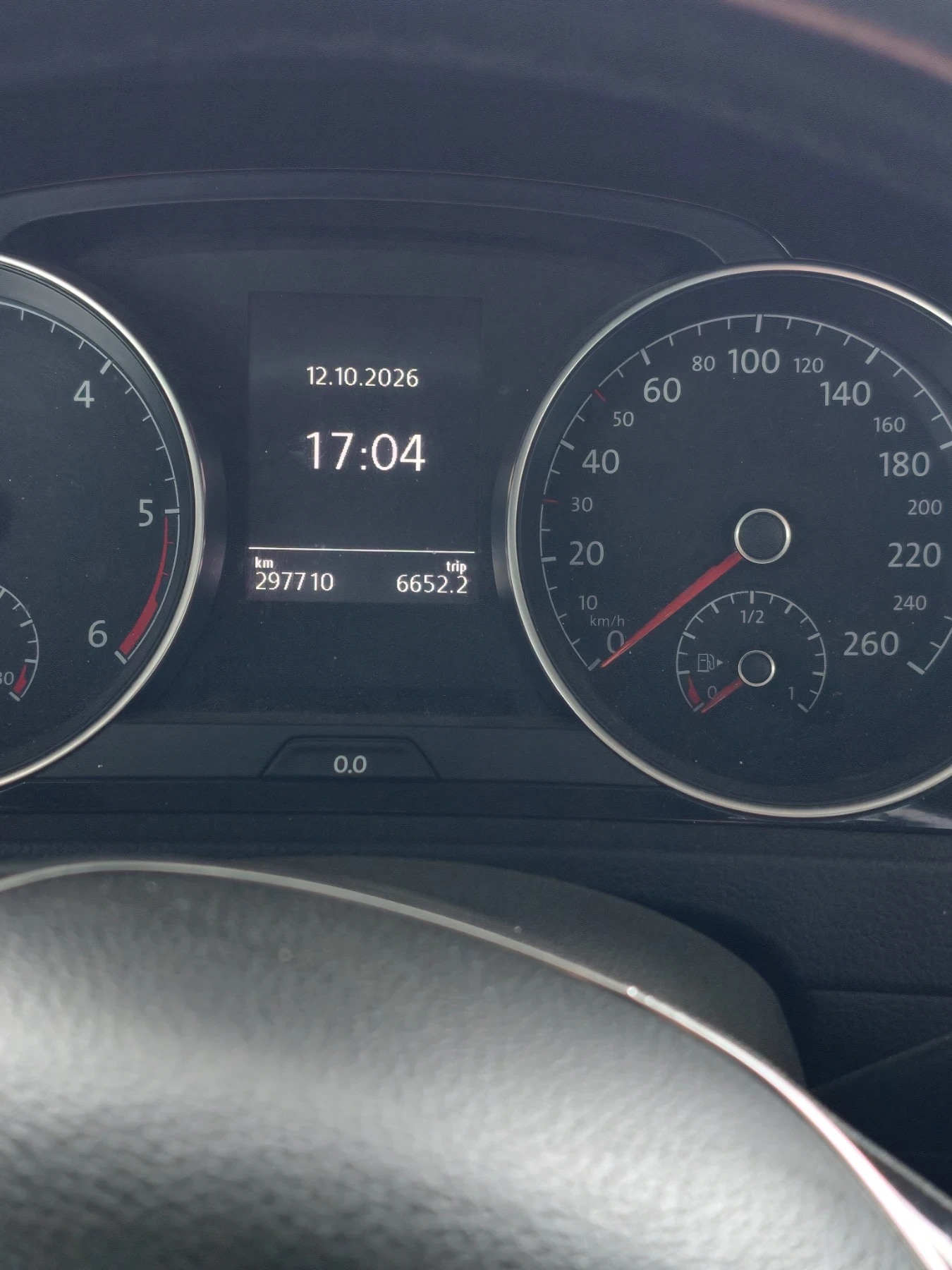 VW Golf 1.6 TDI, снимка 6 - Автомобили и джипове - 56458458