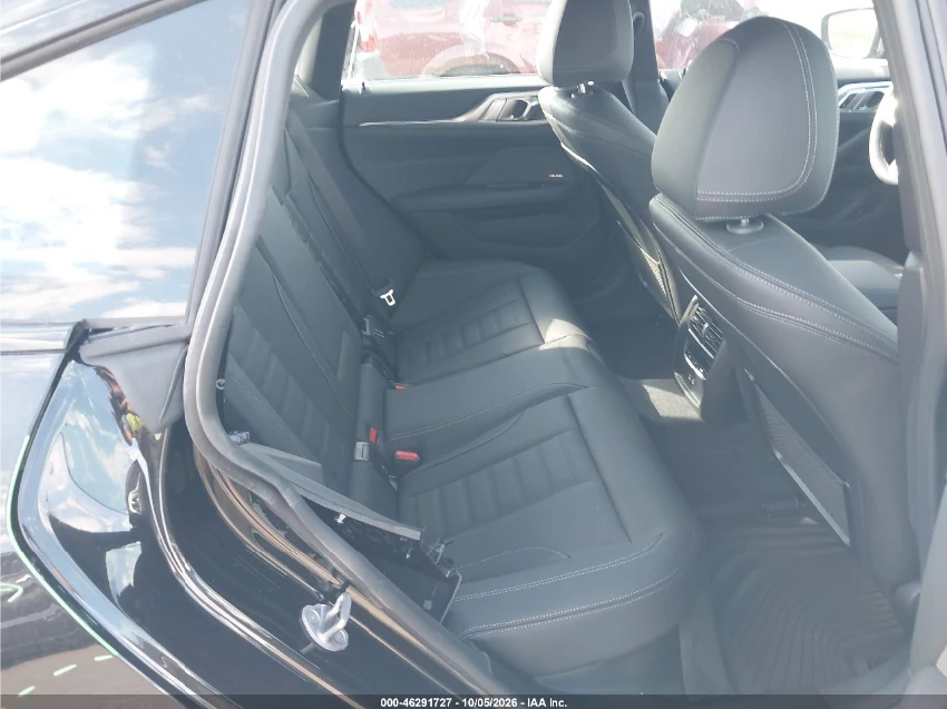 BMW i4 M50 - XDRIVE , снимка 9 - Автомобили и джипове - 56626812