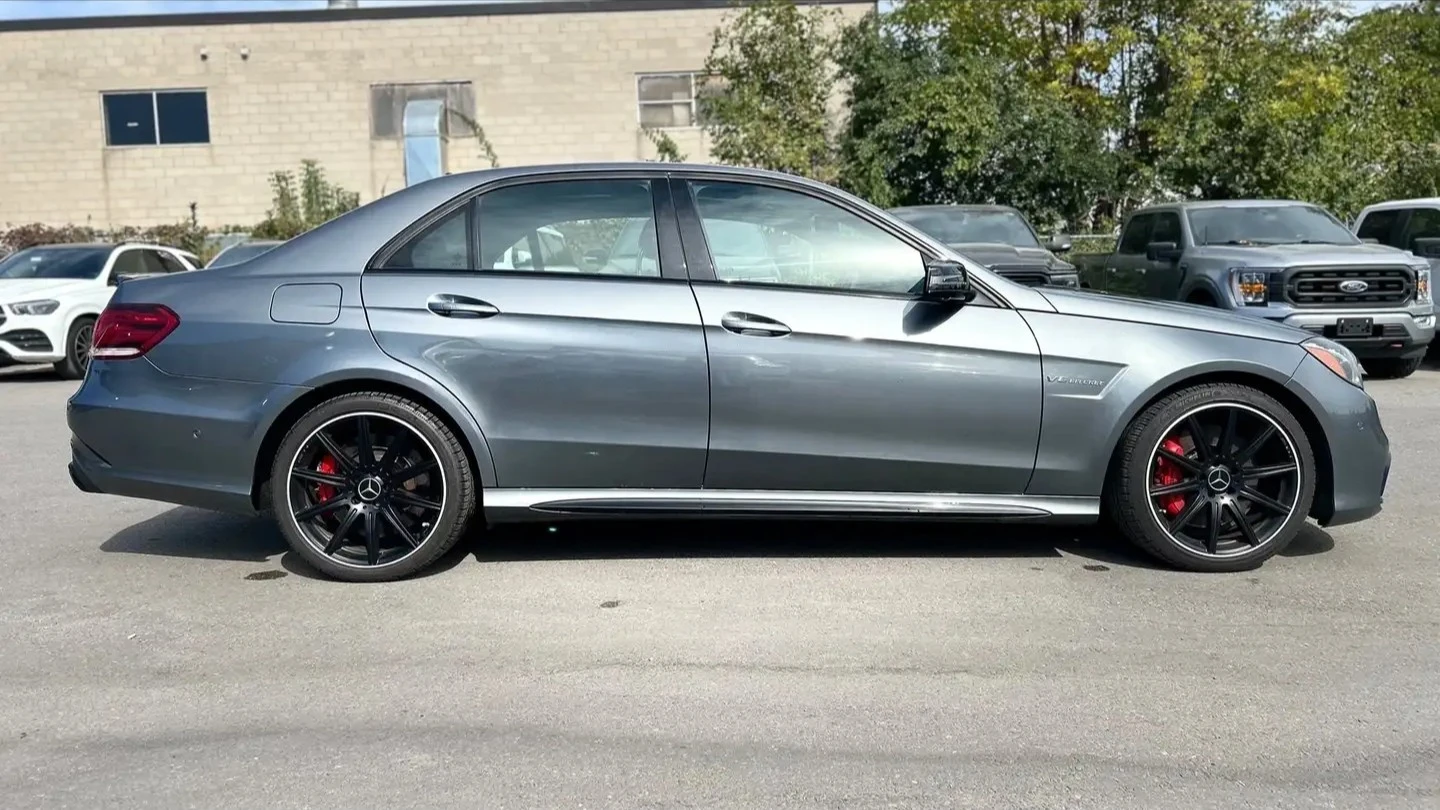 Mercedes-Benz E 63 AMG * ��������� ���� �� �������� * CARFAX *  | Mobile.bg � ����������� 7