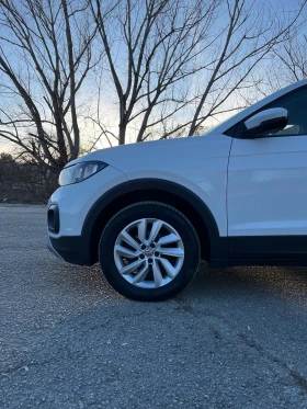 VW T-Cross * *  * *  | Mobile.bg    7