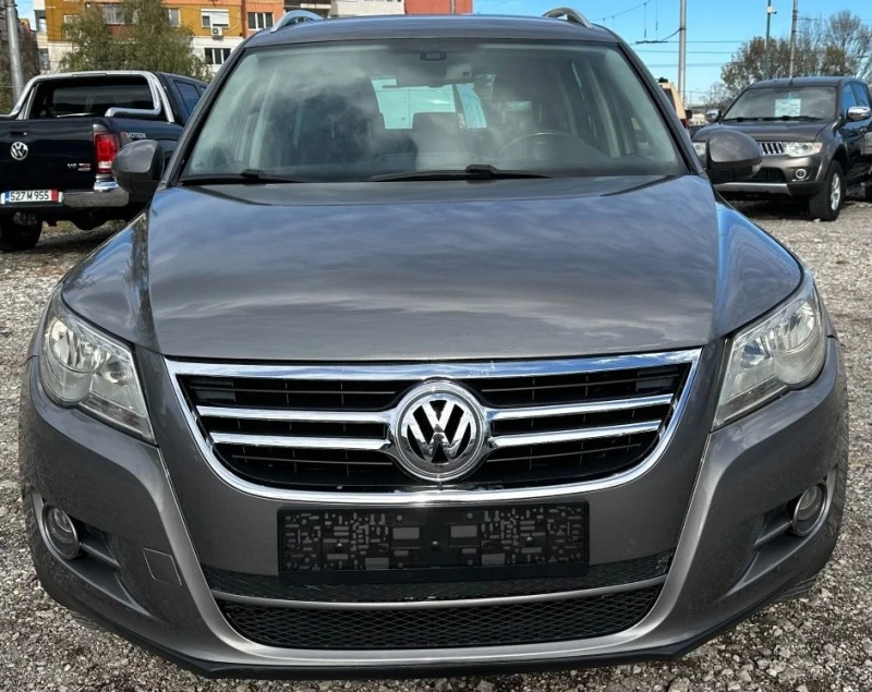 VW Tiguan 2.0 TDI 4x4, снимка 1 - Автомобили и джипове - 42922883