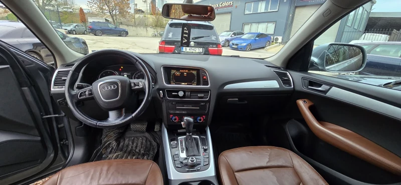 Audi Q5 2.0D, снимка 6 - Автомобили и джипове - 52531707