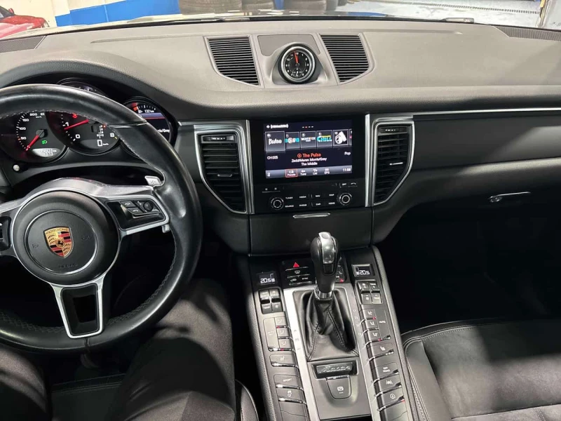 Porsche Macan AWD * CARFAX * ПАНОРАМА* ПОДГРЕВИ, снимка 9 - Автомобили и джипове - 53527369
