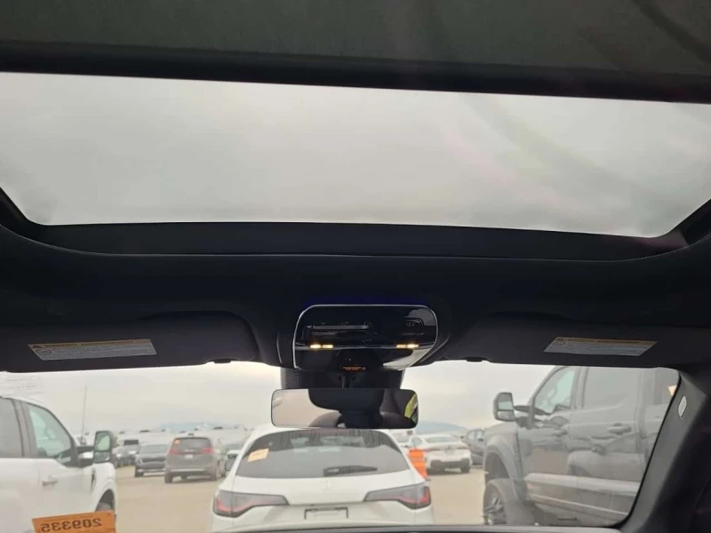 Mercedes-Benz GLC 300 * CARFAX * 360 КАМЕРИ* ПАНОРАМА* ПОДГРЕВИ, снимка 10 - Автомобили и джипове - 53559255