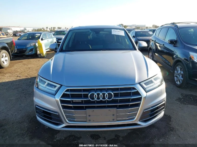 Audi Q5 2l 2.0T Premium, снимка 12 - Автомобили и джипове - 53577600