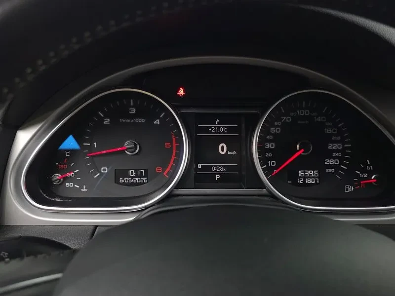 Audi Q7 3.0 TDI Quattro, снимка 8 - Автомобили и джипове - 55132426