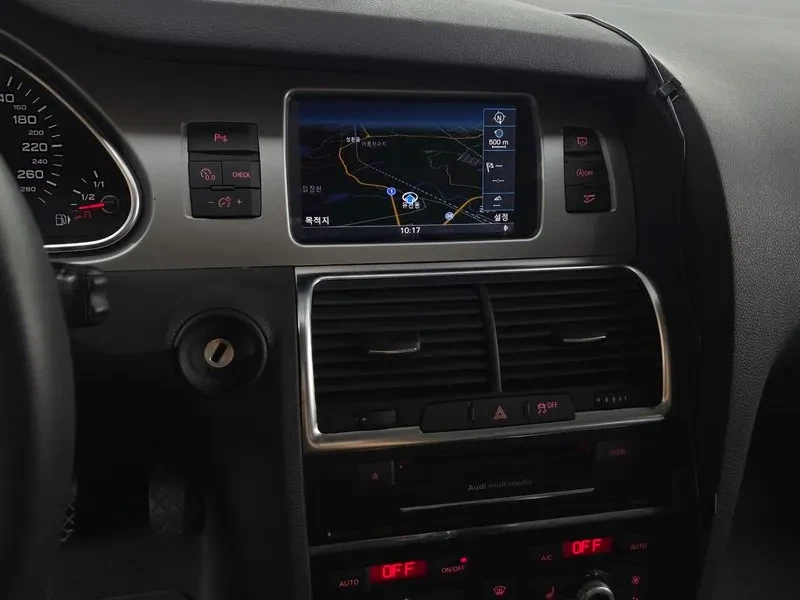 Audi Q7 3.0 TDI Quattro, снимка 14 - Автомобили и джипове - 55132426