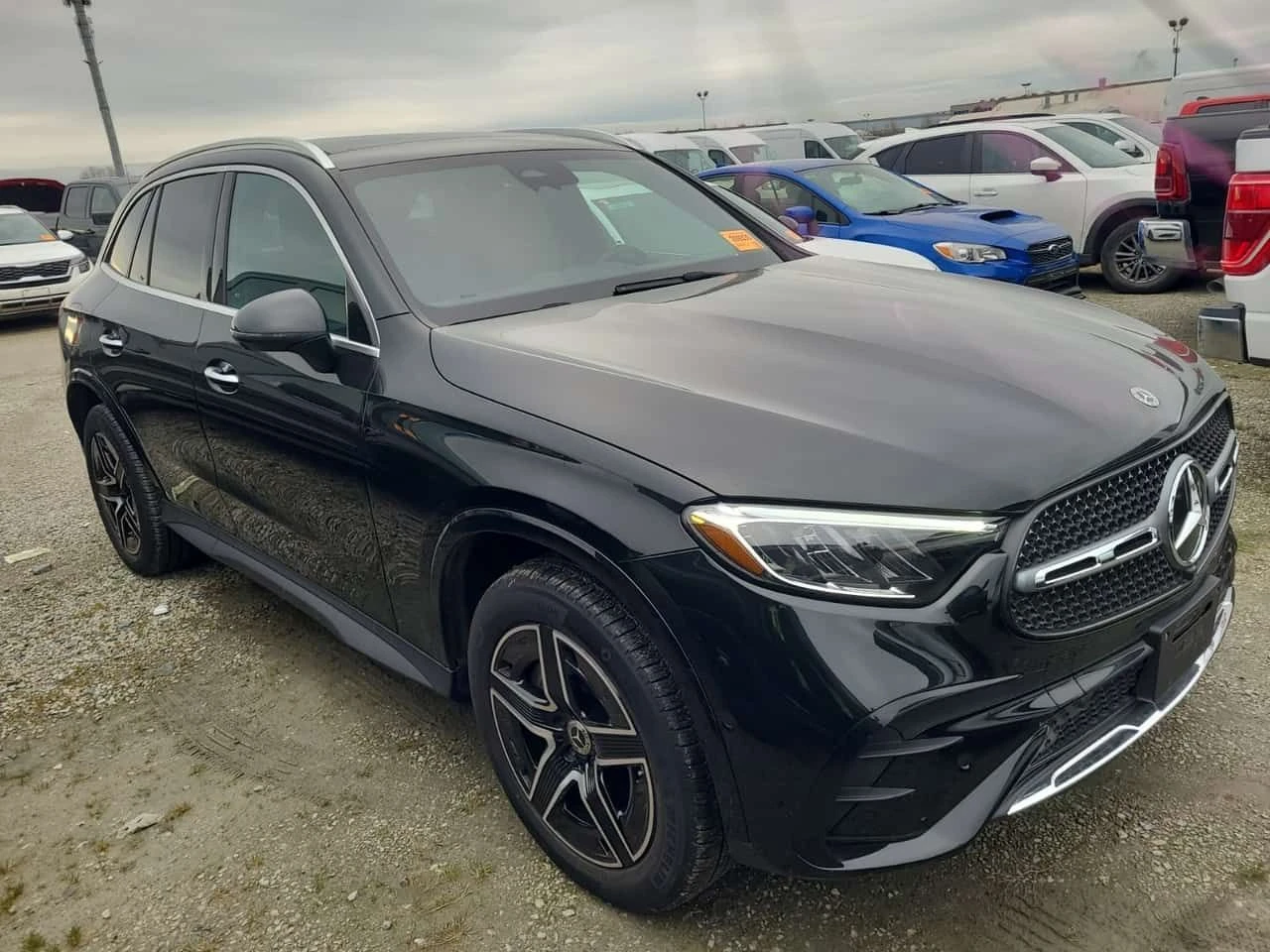 Mercedes-Benz GLC 300 * CARFAX * 360 КАМЕРИ* ПАНОРАМА* ПОДГРЕВИ - изображение 2