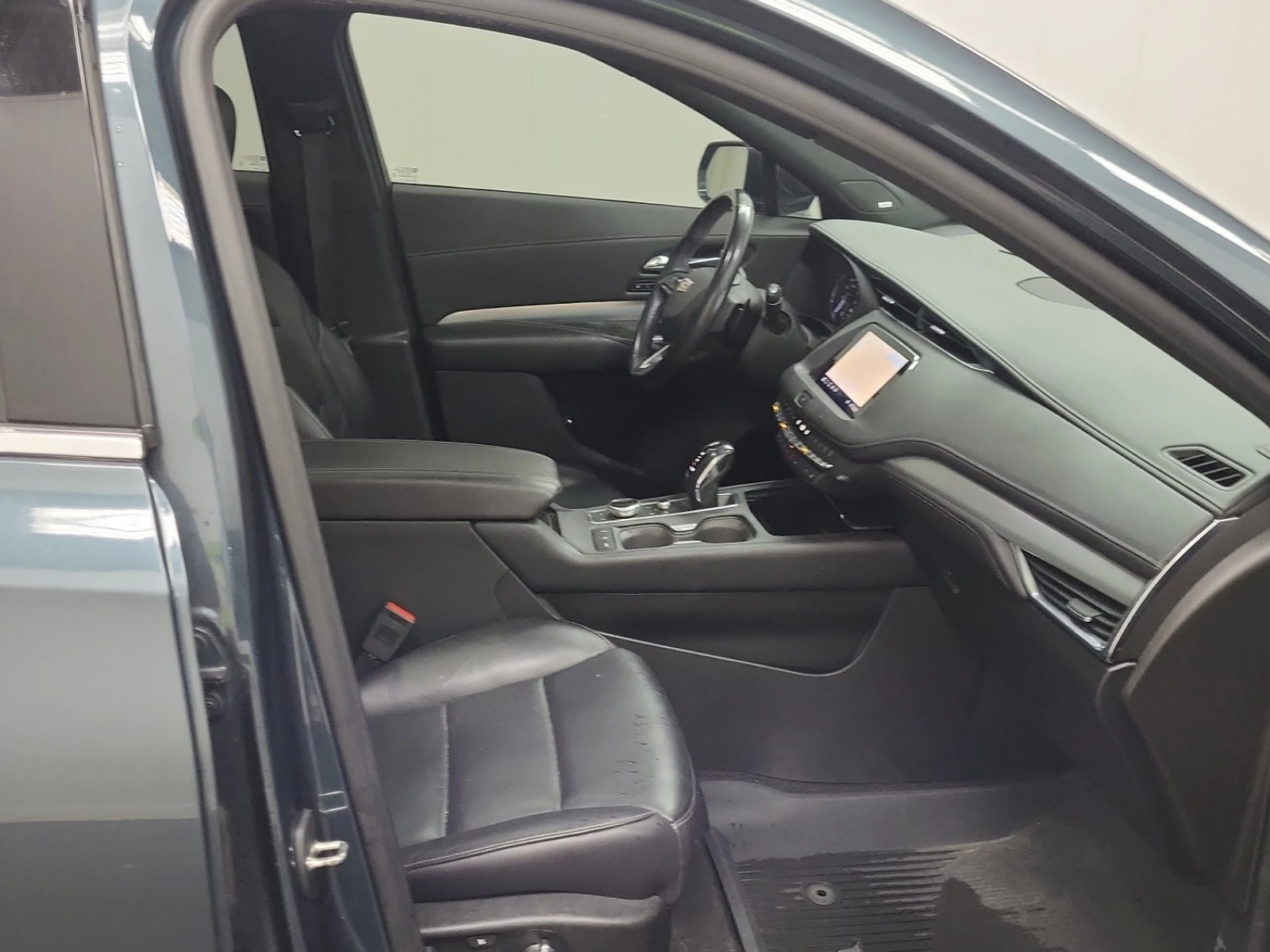 Cadillac XT4 AWD PREMIUM LUXURY - изображение 8