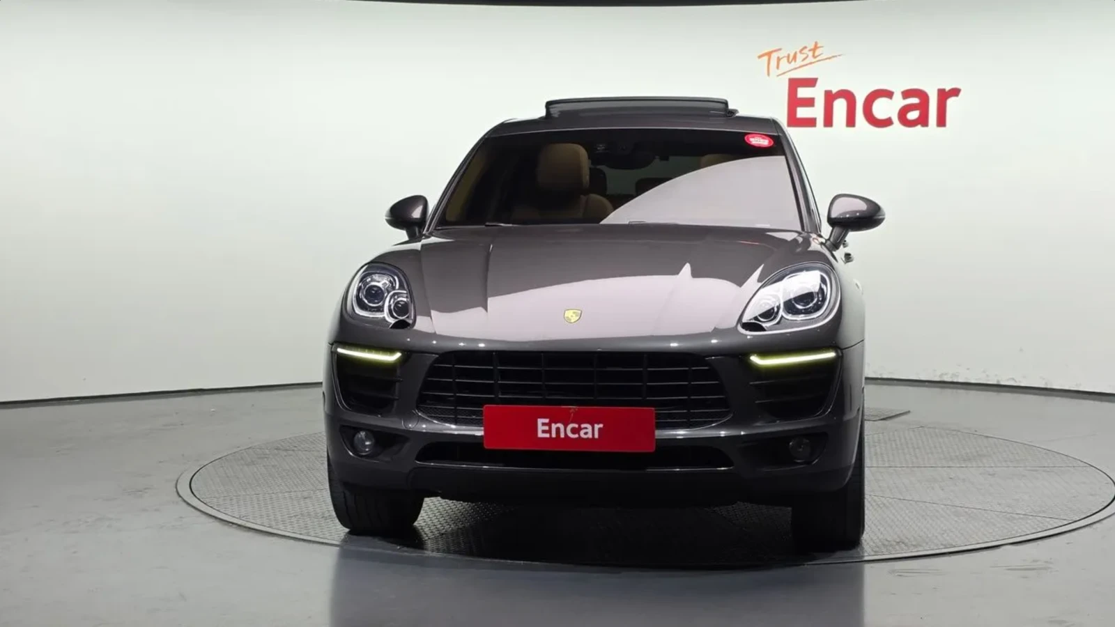 Porsche Macan 3.0 S | ПОДГРЕВ | ПАНОРАМА, снимка 2 - Автомобили и джипове - 54737725