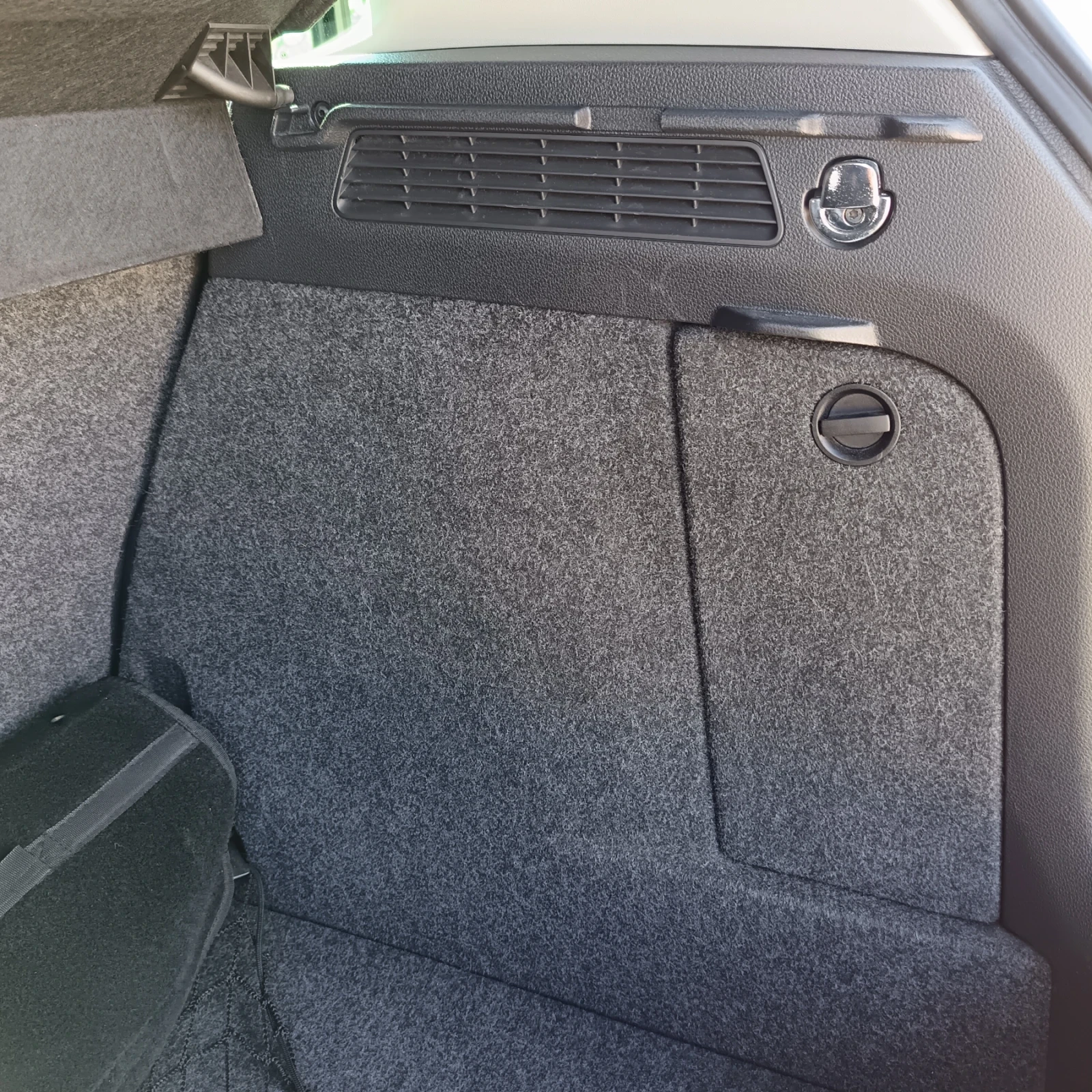 VW Tiguan 170к.с., снимка 10 - Автомобили и джипове - 54858594