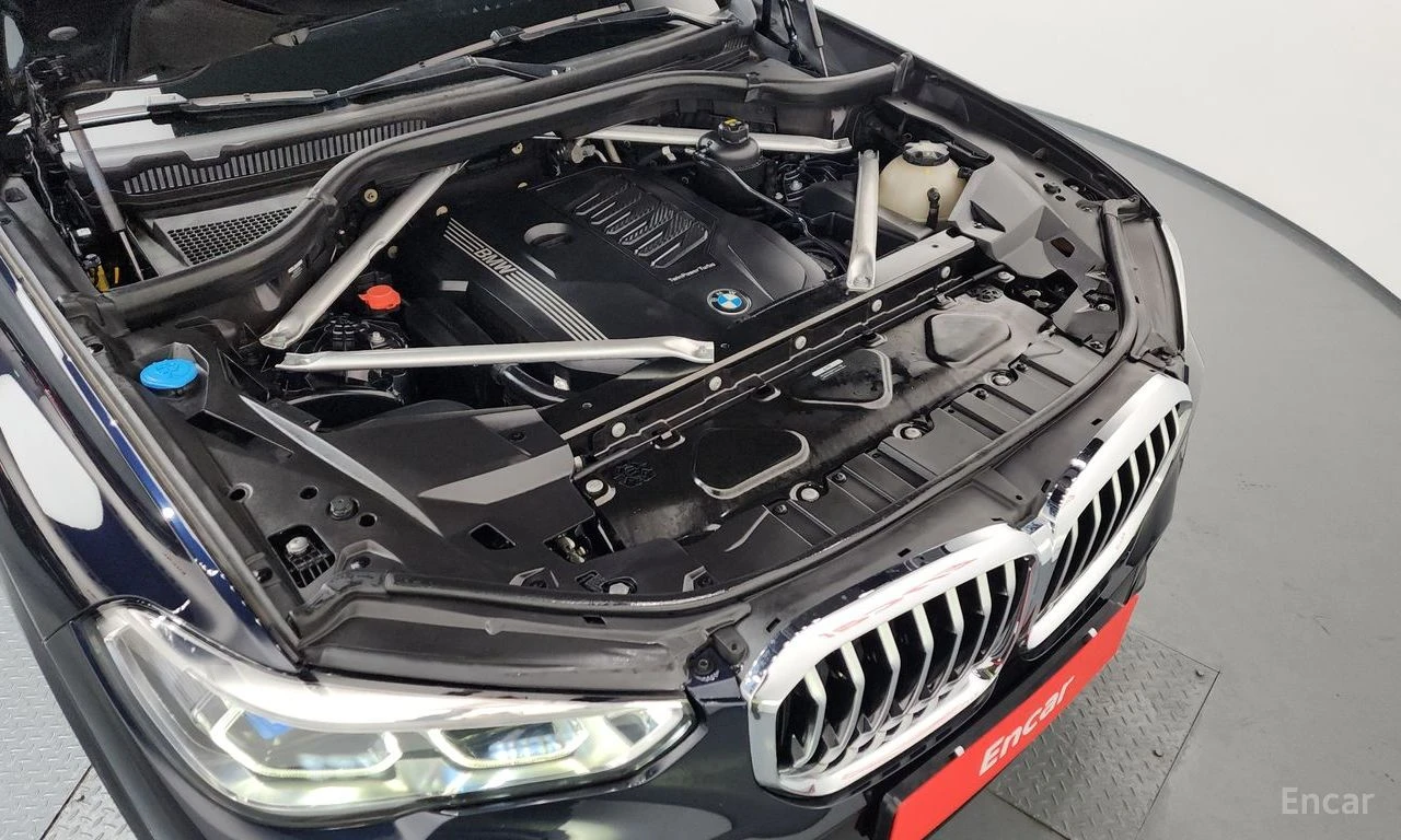 BMW X5M * ФИКСИРАНА ЦЕНА ДО БЪЛГАРИЯ * ЛАЗЕРИ * ОБДУХВАНЕ, снимка 7 - Автомобили и джипове - 55398731