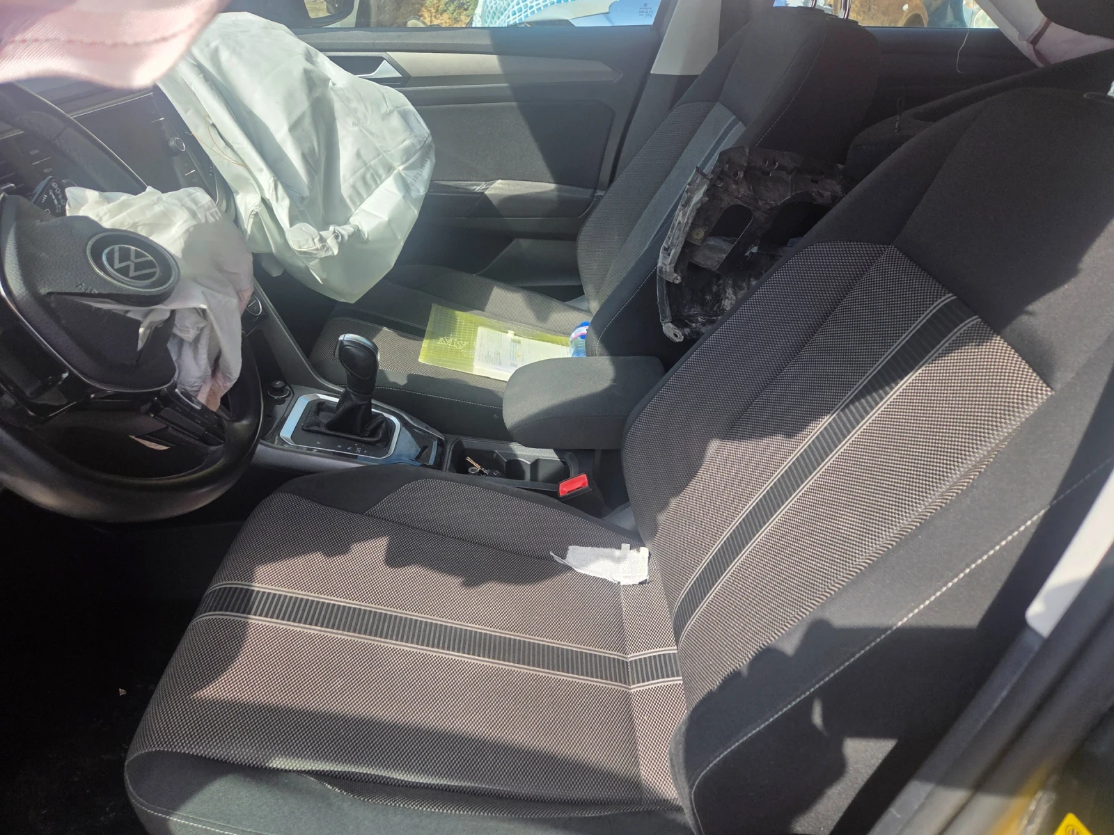 VW T-Roc 2000TDI DTT Avtomat, снимка 8 - Автомобили и джипове - 56267635