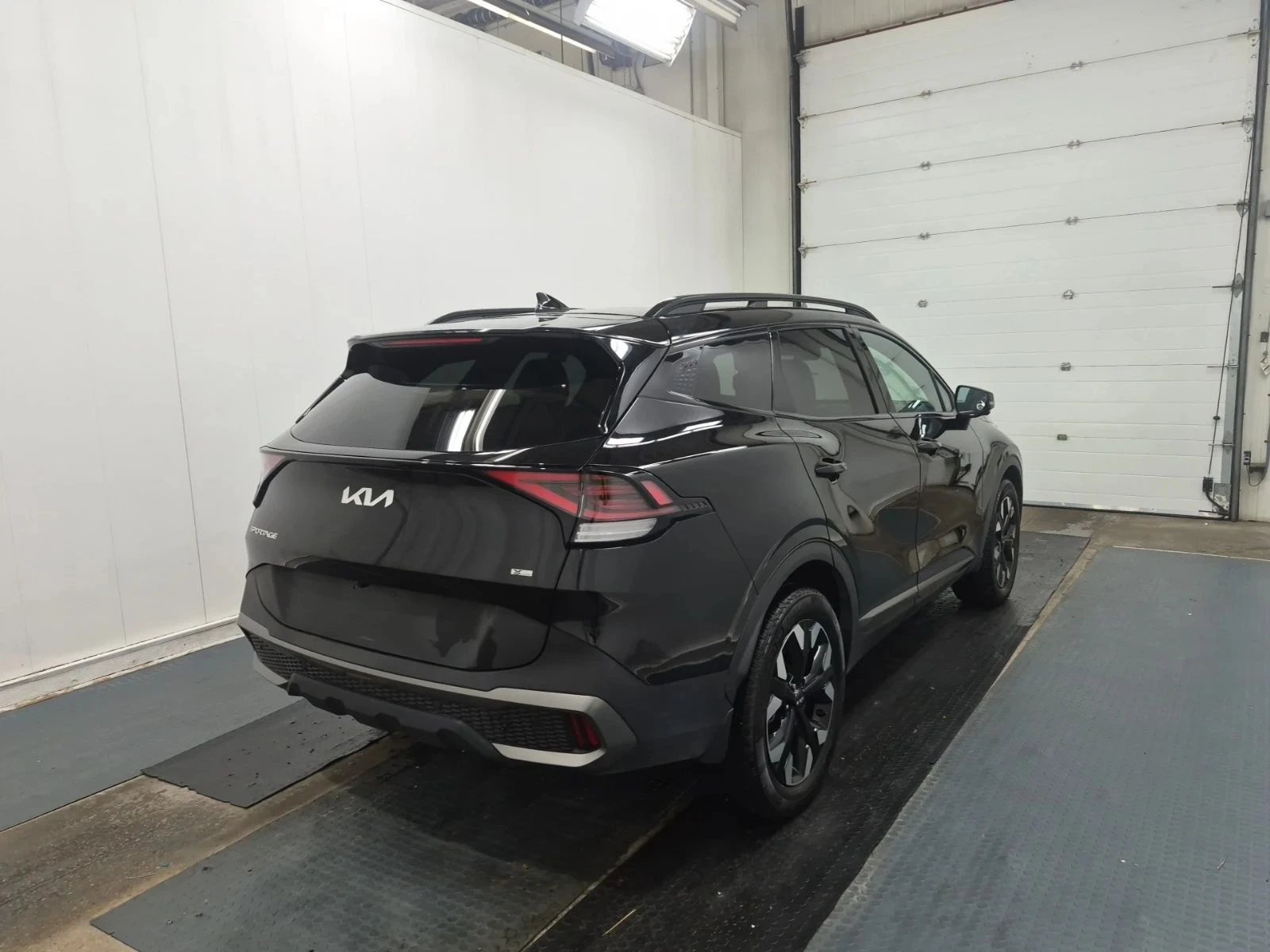Kia Sportage, снимка 3 - Автомобили и джипове - 56685004