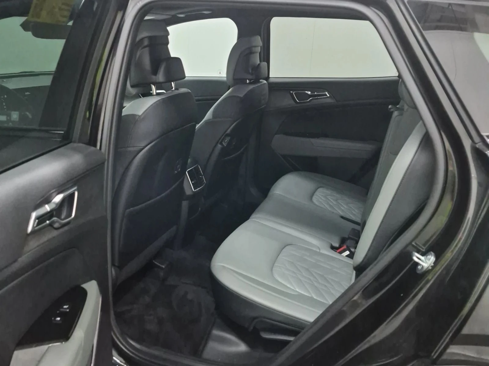 Kia Sportage, снимка 15 - Автомобили и джипове - 56685004