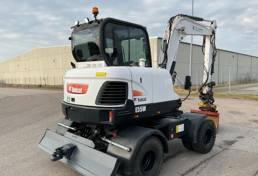 Багер Bobcat E55W, снимка 4 - Индустриална техника - 55898974